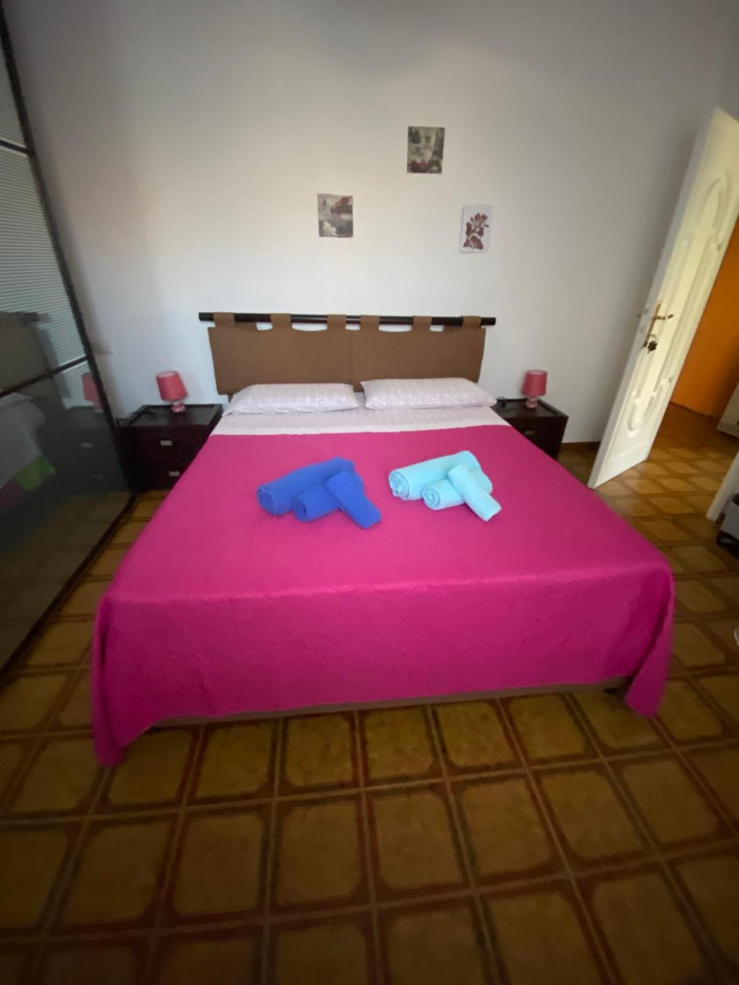 Апартаменты A Casa Da Mari Stanza Privata Bagno Condiviso Ольбия Экстерьер фото